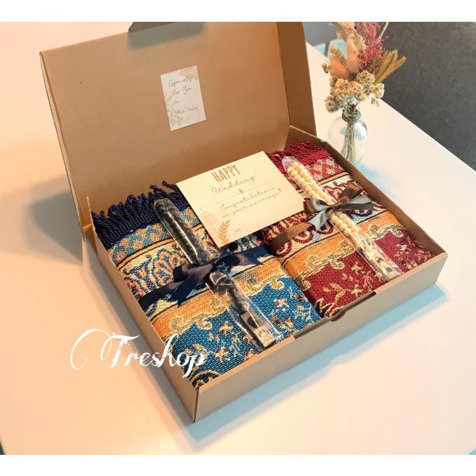 

Baca DeskripsiWedding Gift|Kado Nikahan|Kado Pengantin|Souvenir Sku 1708