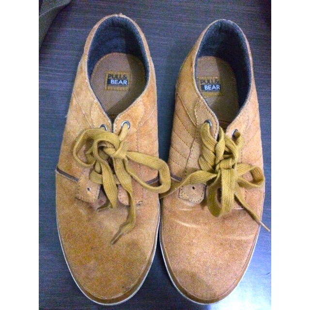 Sepatu Pull&Bear