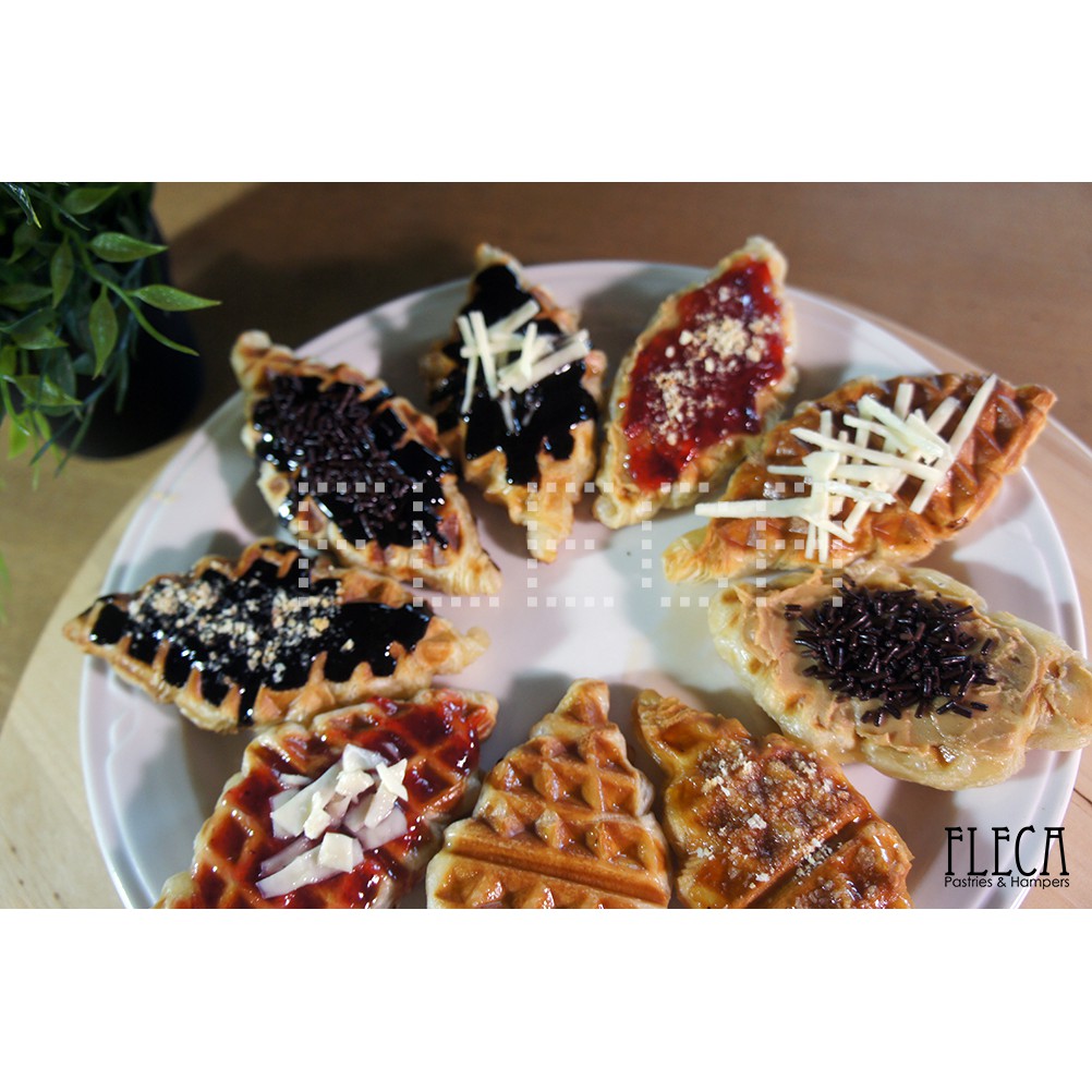 

CROFFLE CROISSANT WAFFLE MURAH HAMPERS NATAL TAHUN BARU PESAN PASTRY CROISANT ENAK BUTTER COKLAT