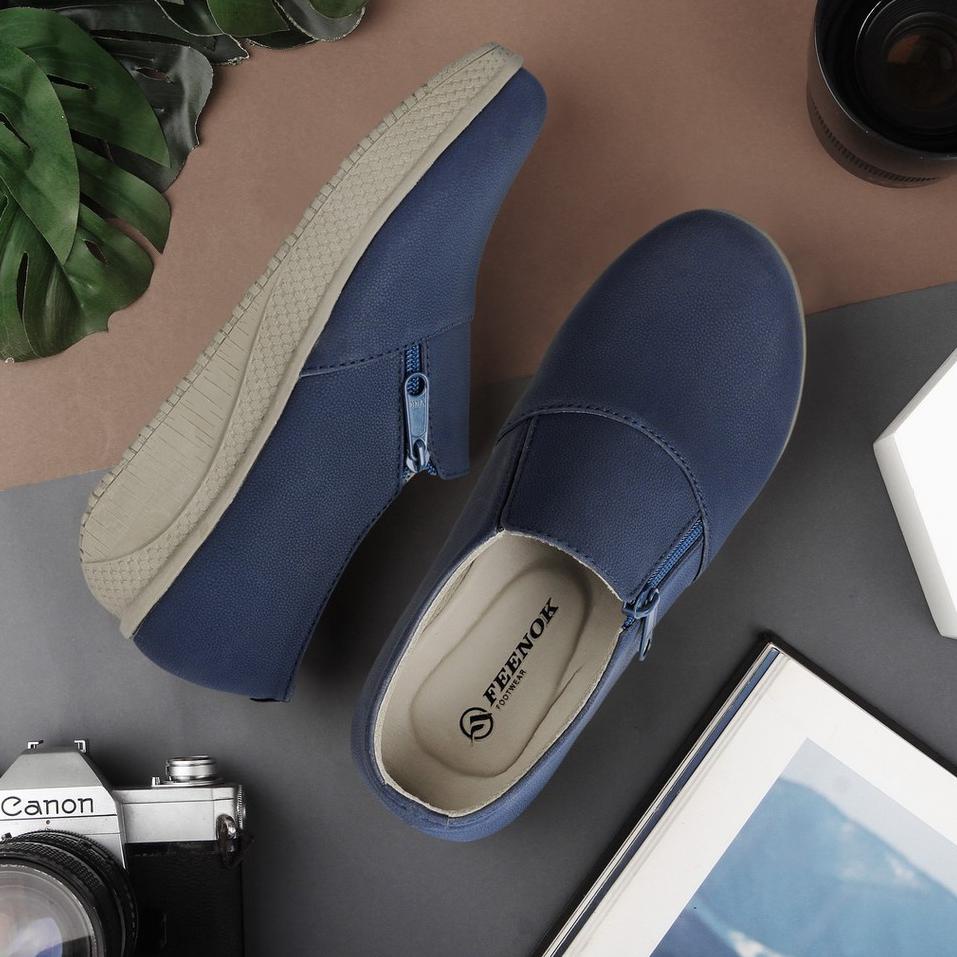 SEPATU SLETING WANITA AQILA NAVY ORIGINAL FEENOK [NGP. 114436]