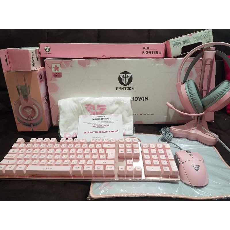FANTECH Sakura Edition keyboard mouse headset Bundle