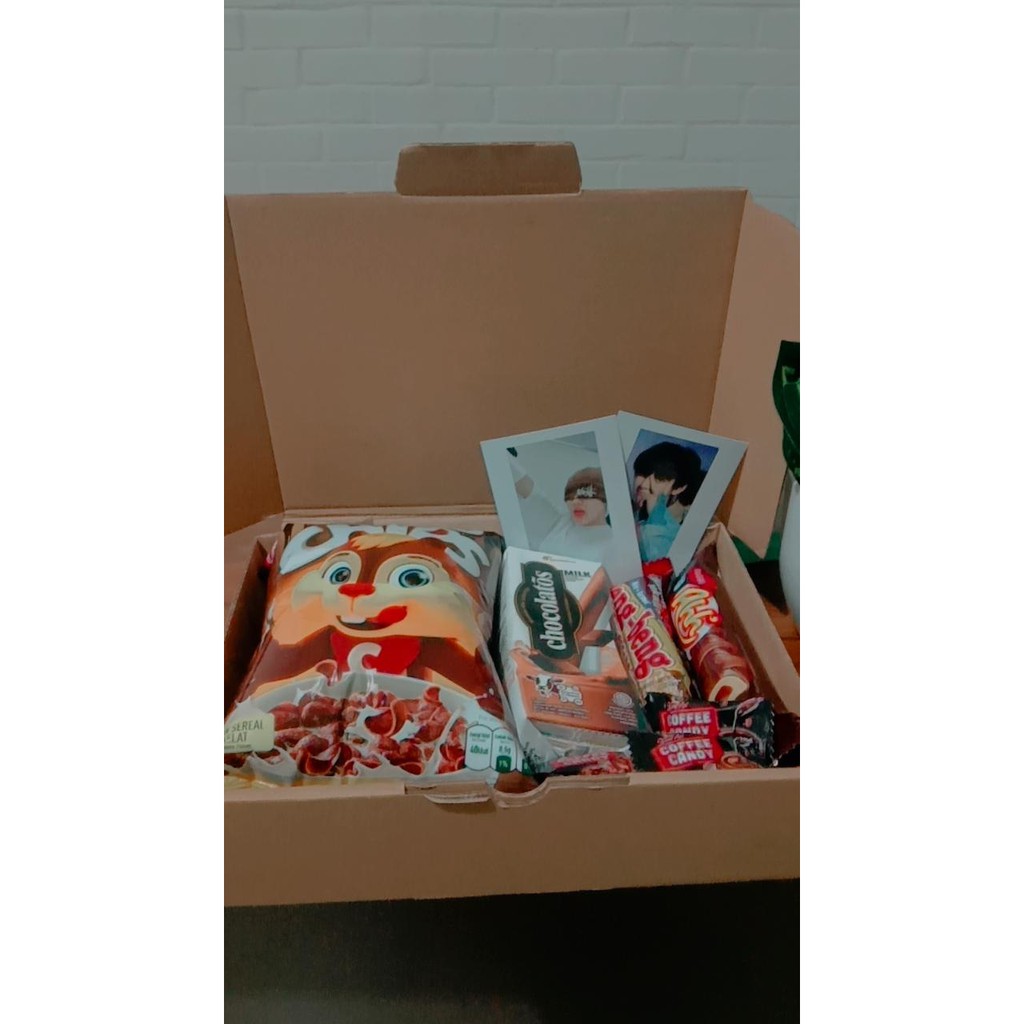 

SNACK BOX/ GIFT/ HAMPERS MAKANAN/ HADIAH MAKANAN