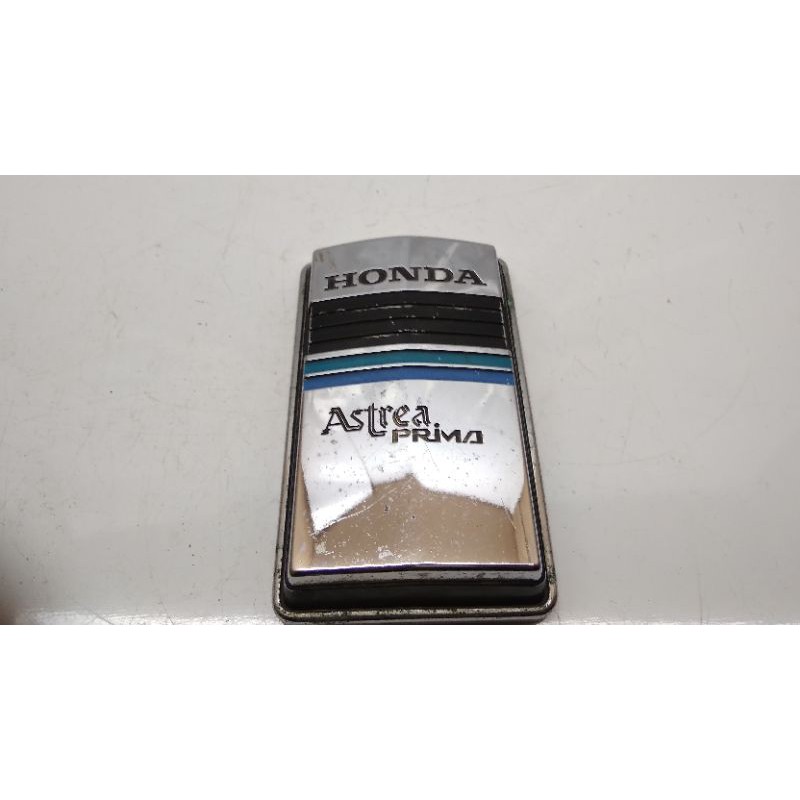 Emblem Panel Dada Dasi Honda Astrea Prima
