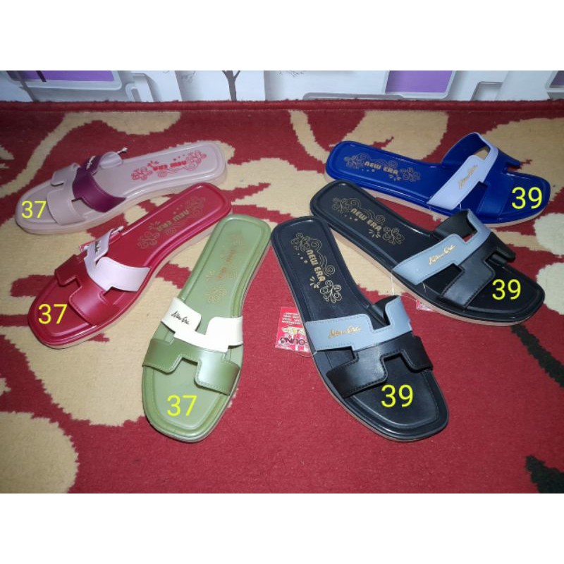 Sandal wanita New Era