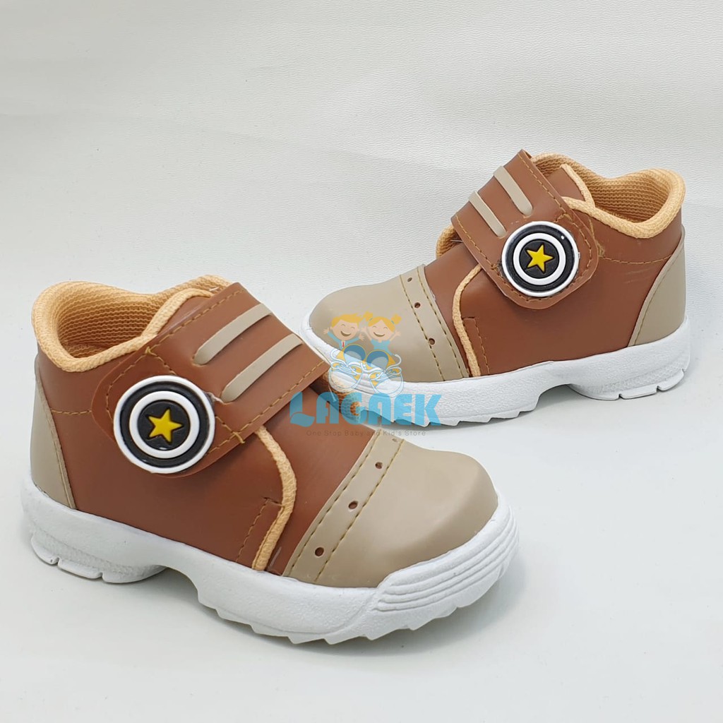 Sepatu Anak Laki Usia 4 Tahunan Size 29 - 30 COKLAT KREM - Sepatu Boots Anak Cowok Anti Licin Alas Karet