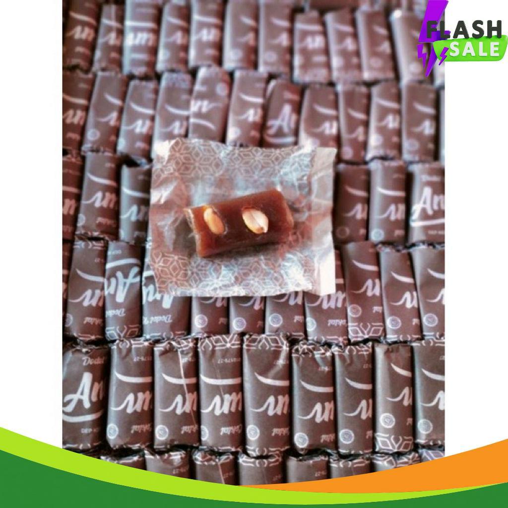 

GOGO DODOL GARUT COKELAT KACANG 25GR KEMASAN MIKA