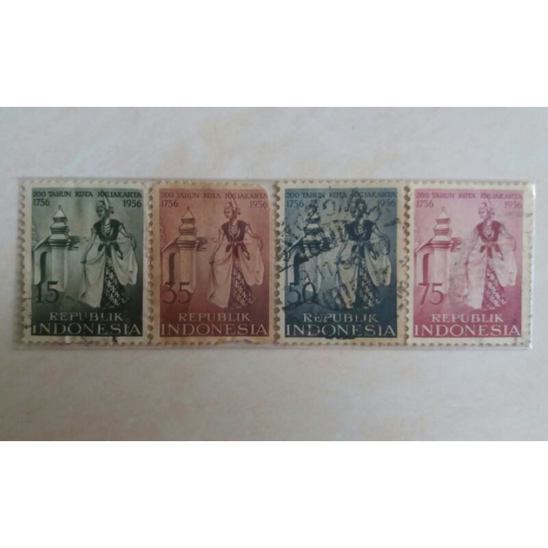 

Terlaris ✨ - Perangko 200 Tahun Yogyakarta Tahun 1956 Set Lengkap 4pcs Used3.1.23