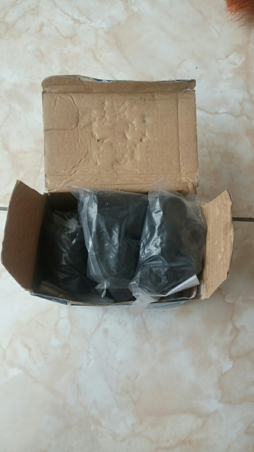 Karet Siku 4cmx4cm Meja Kursi Interior Ranjang Tempat Tidur Teknik