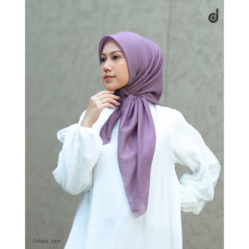 HIJAB DEENAY POLOS  LIZA GRAPE JAM SEWING  JILBABWANITACANTIK HIJAB ORI VIAL ULTRAFINE PROMO COD