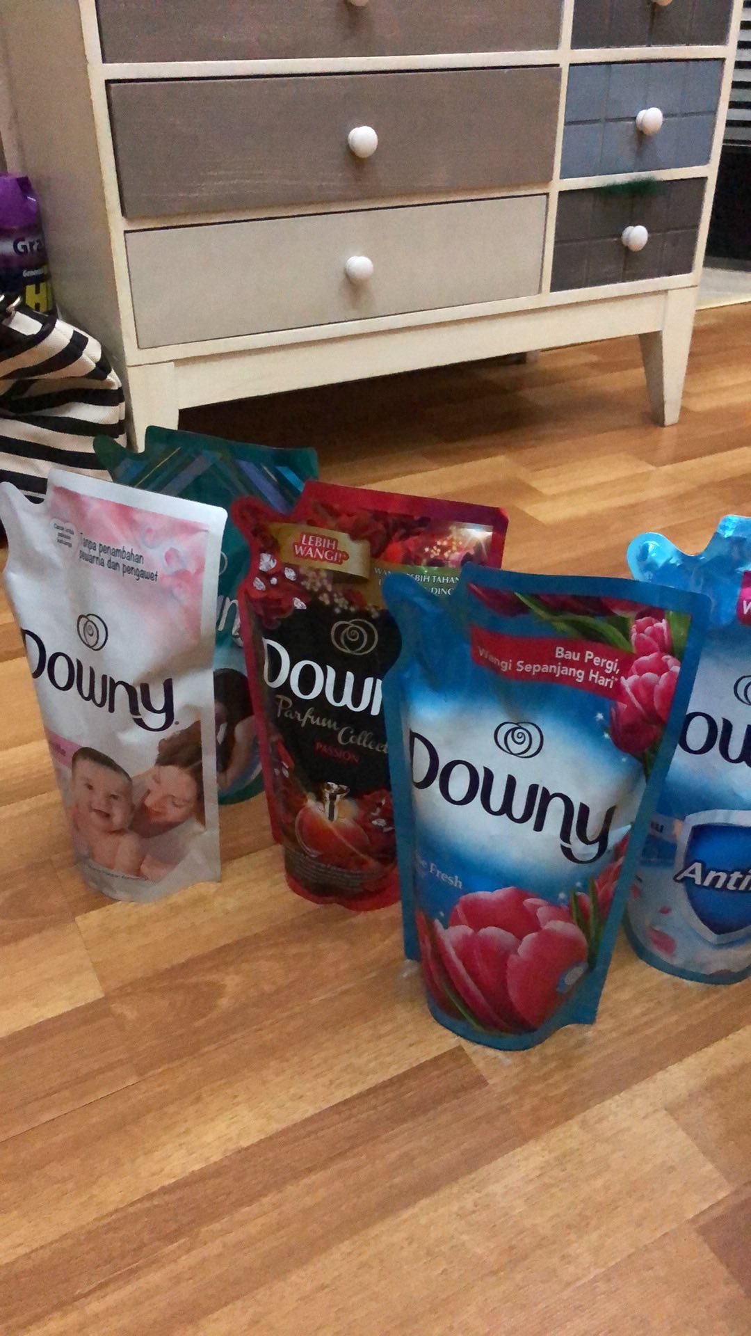 Downy Pelembut Pakaian 680/720ml