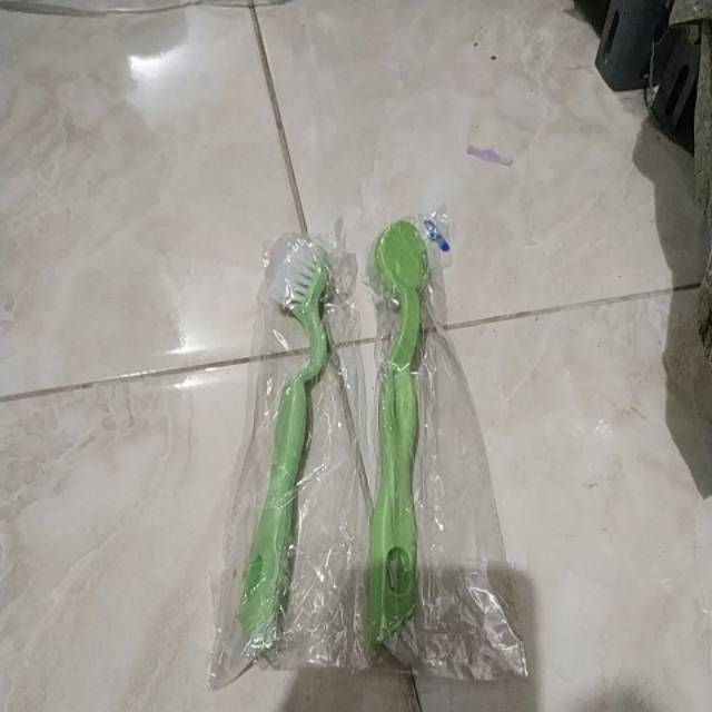 Travelmate Multi Cleaning Brush / Sikat Pembersih Sepatu Sandal Serbaguna