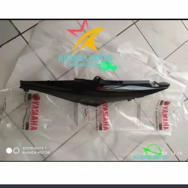 COVER BODY BELAKANG KIRI JUPITER Z1 ORIGINAL YGP HITAM