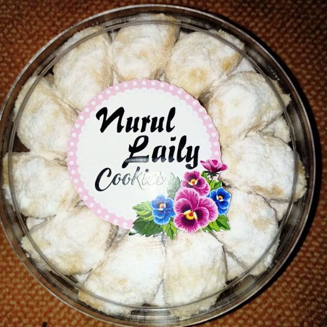

Kue Putri Salju