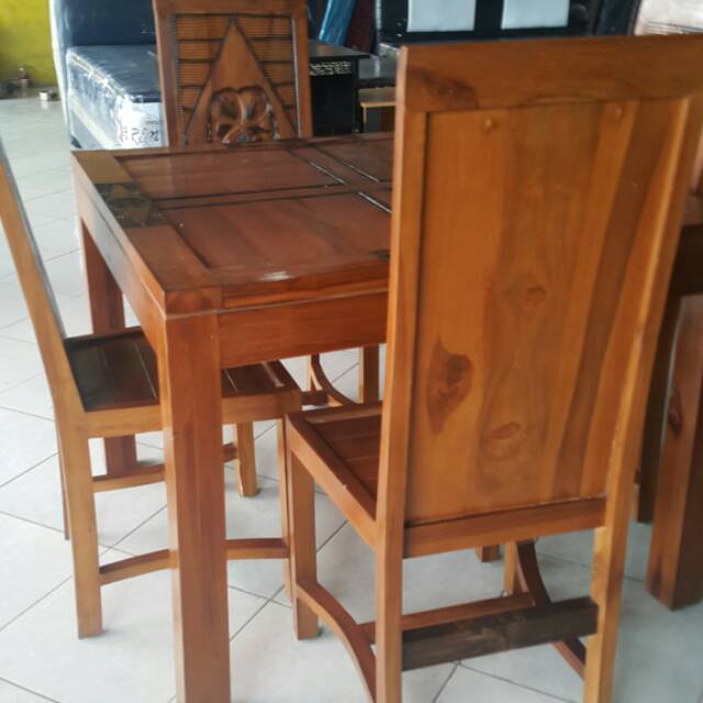 Meja makan kayu jati 4 kursi