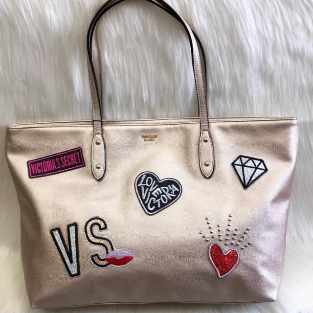 

Nama Barang : Victoria Secret