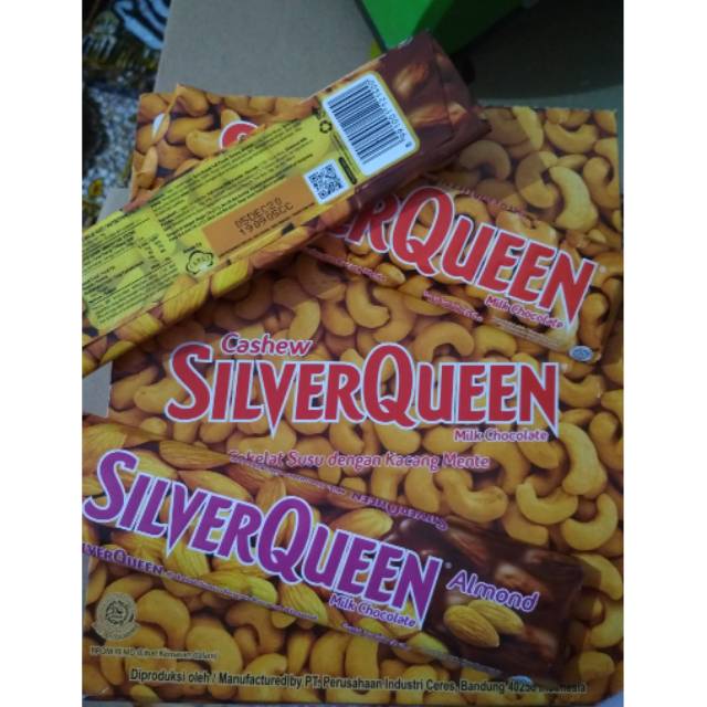 Coklat Silverqueen almond dan mede 65gr