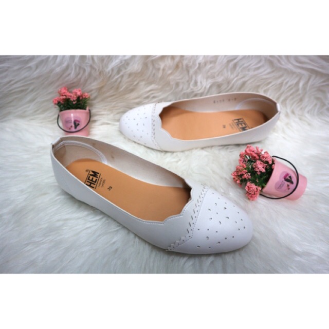 Flat shoes wanita Hem - 6508
