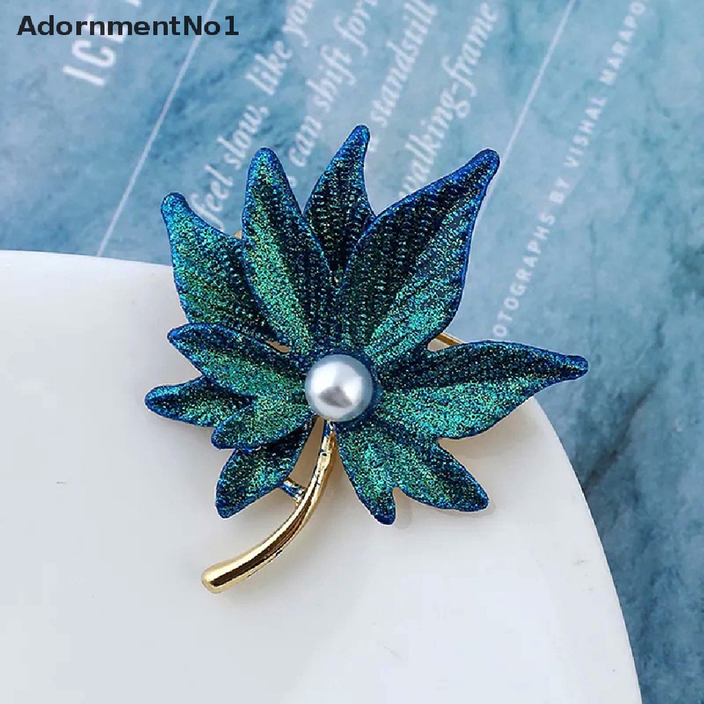 (AdornmentNo1) Pin / Bros Daun Maple Aksen Kristal + Mutiara Imitasi Untuk Aksesoris Pakaian Wanita