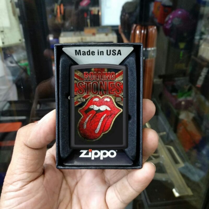 Korek api Zippo ROLLING STONES Matte Black
