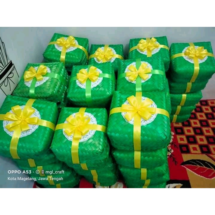 

[ READY ] BESEK BAMBU WARNA | KOTAK HAMPERS | BESEK HAMPERS CATERING UKURAN 18 X 18 CM BW 7 PWR