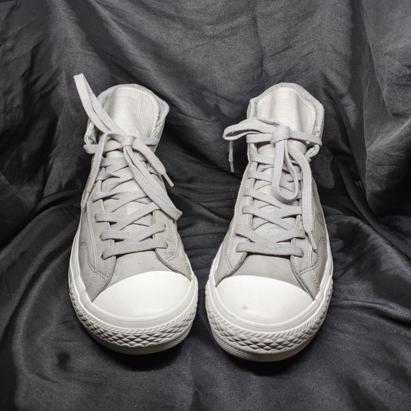 Sepatu Converse Leather Bekas Size 44