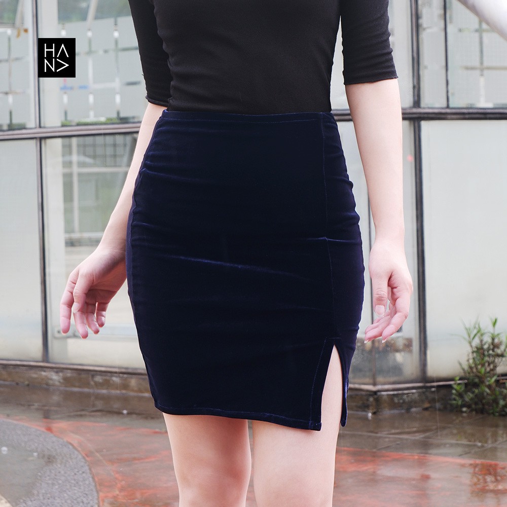 HanaFashion JKT - Hyuna Mini Velvet Skirt Rok Wanita - SK071-7