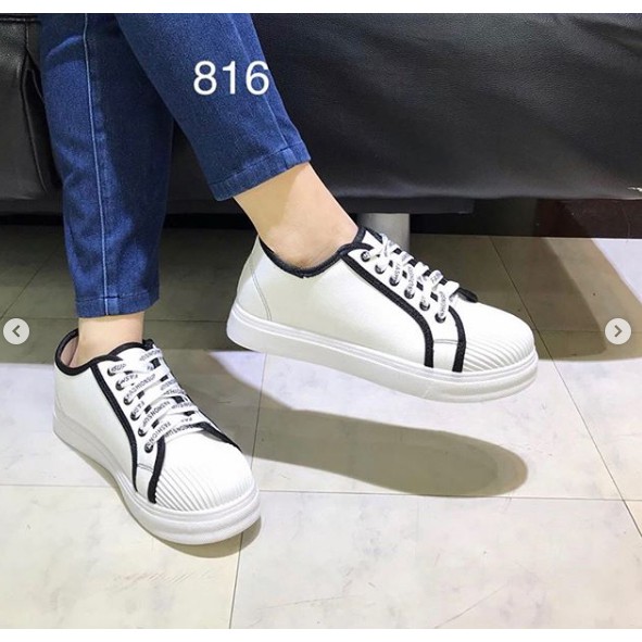 Sepatu Sneakers 816