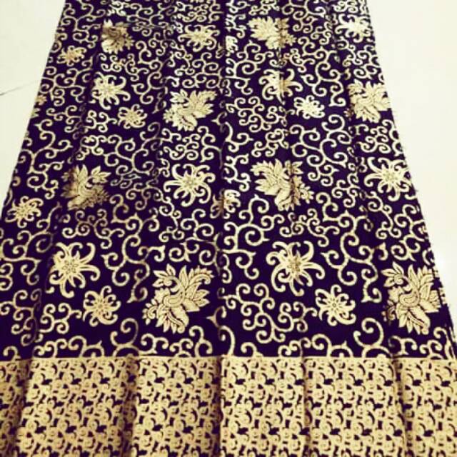 KAIN BATIK PRADA PEKALONGAN