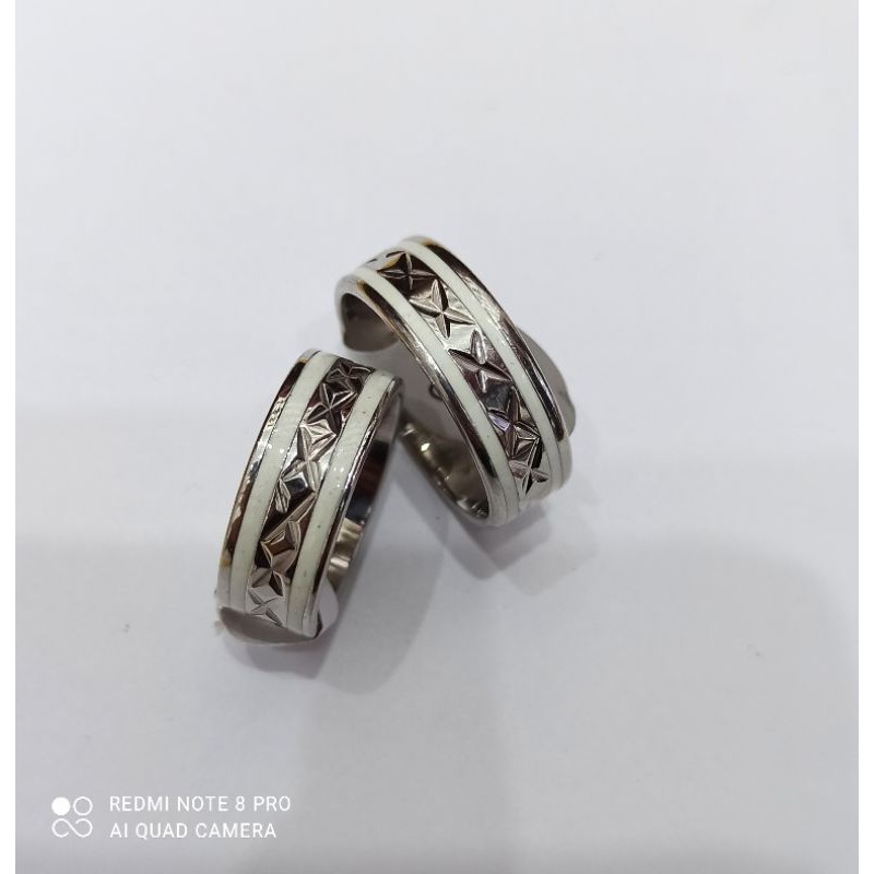 CINCIN TITANIUM PRIA - WANITA WARNA SILVER MOTIV BAGUS DAN KEREN