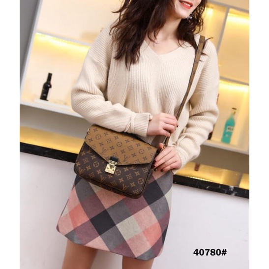 Handbag M40780