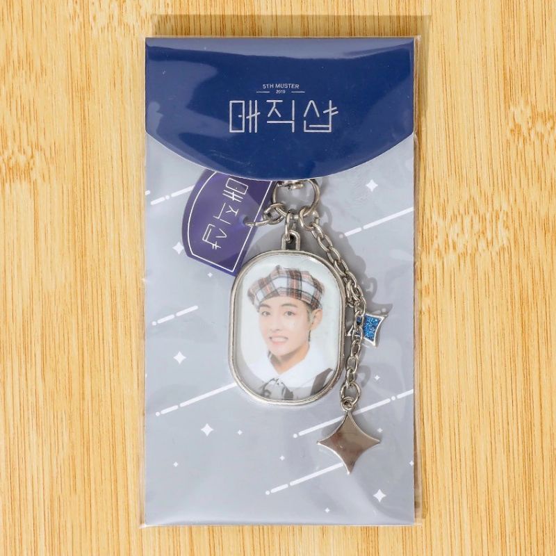 BTS 5TH MUSTER 2019 MAGIC SHOP KEYRING