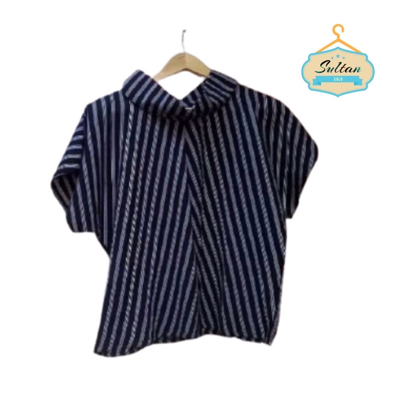 Blus Lurik Turtle Neck Lengan Pendek