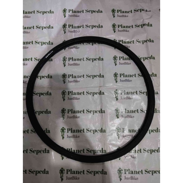 Ban Luar Swallow SA-205 700 x 25 Hitam
