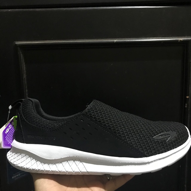 Sepatu Slip On tanpa tali Nineten 910 Jiro Black White