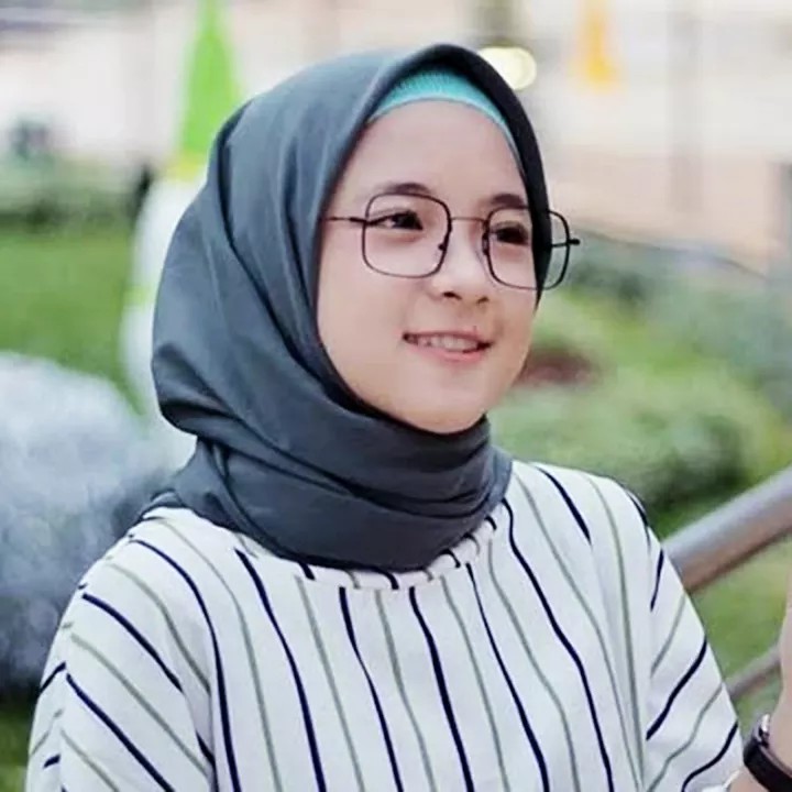 Kacamata Kotak Nisa Sabyan Anti Radiasi Komputer dan HP 01488