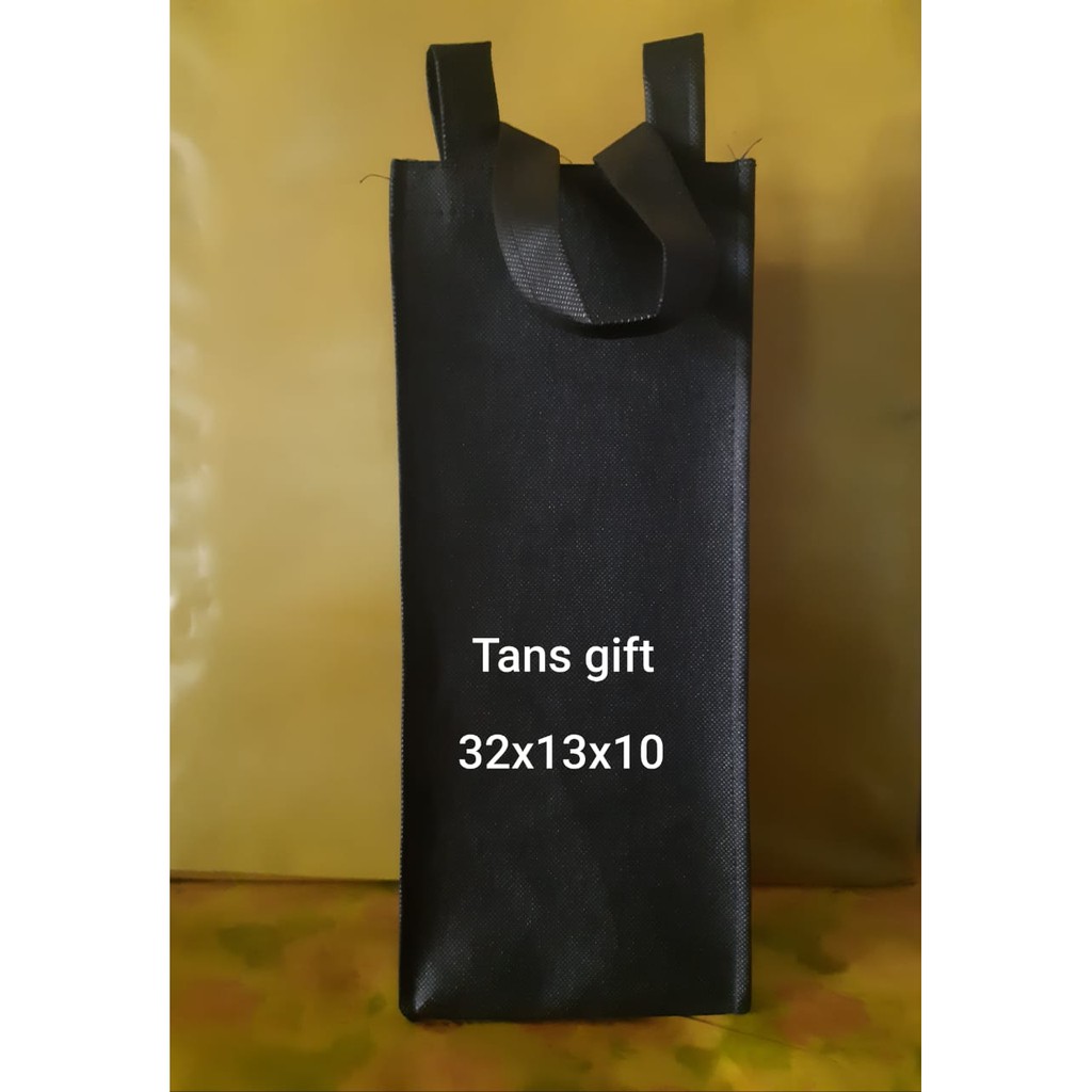 

Goody Bag Spunbond ukuran Wine (Botol) Hitam