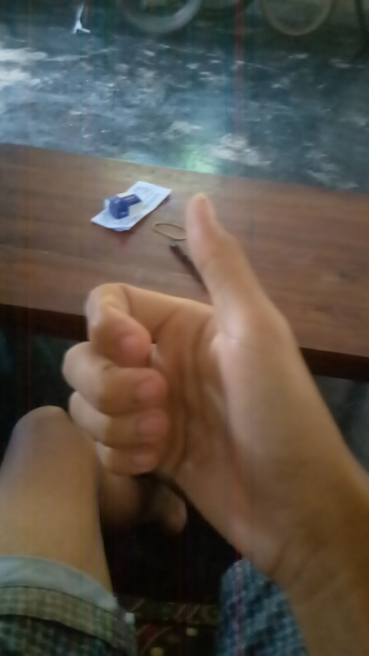 Kemeja Batik Pria Lengan Pendek Monochrome Semut