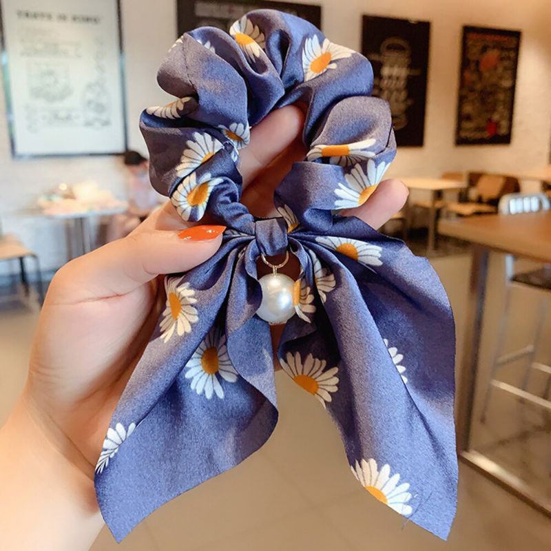 Ikat Rambut with pearl mutiara Scrunchie Daisy Satin Mutiara Silk Pony Tail-Blue grey