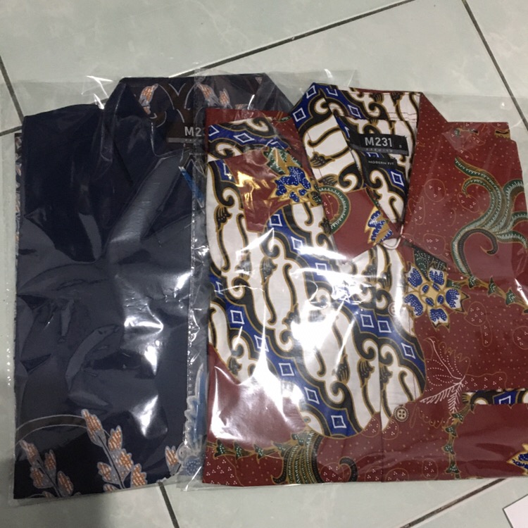 M231 Kemeja Pria Batik Pendek Navy 1727