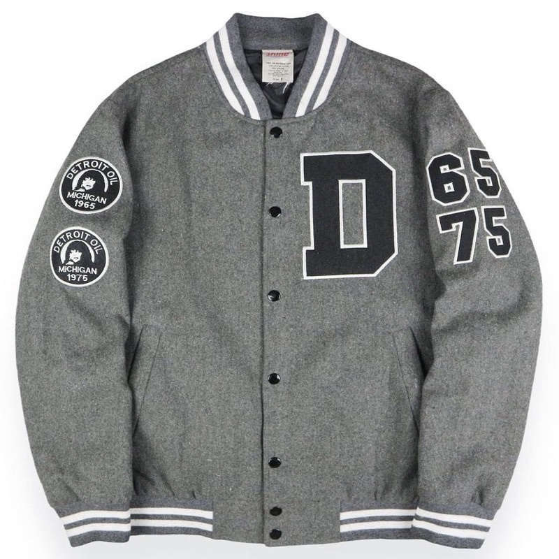 Vintage Varsity Jacket by Shine “Detroit Michigan Oil 1975” seken