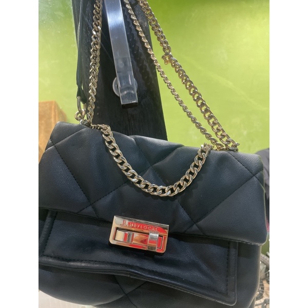 Preloved local id warna hitam