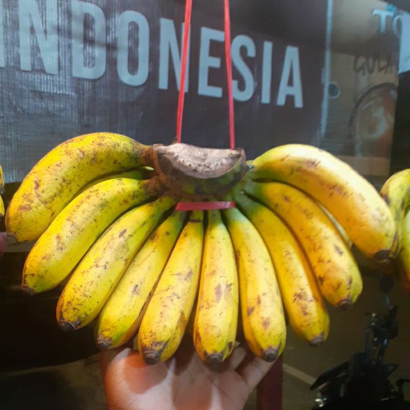 

PISANG BARANGAN MEDAN MATANG ukuran Besar