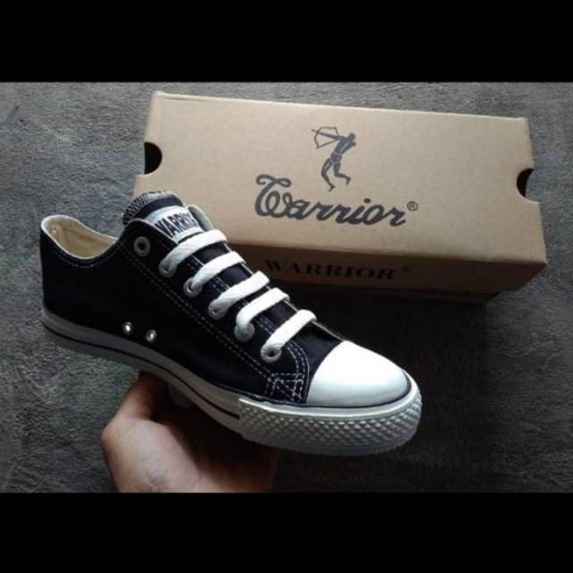 Sepatu warrior pria/wanita