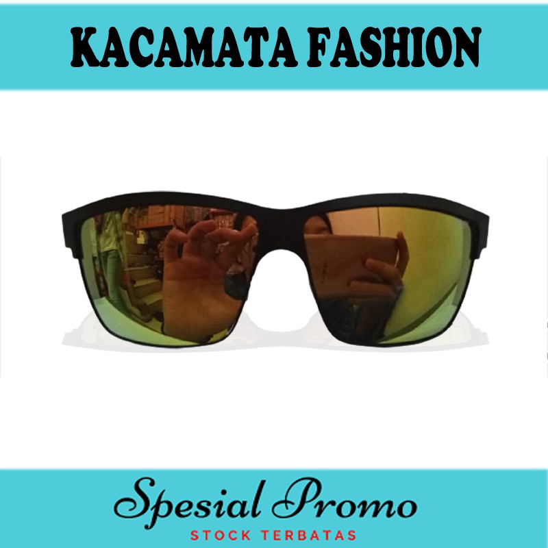 COD Kacamata Hitam Pria Wanita Korean Gaya Square Frame Kacamata Wanita Anti UV Sunglasses Unisex