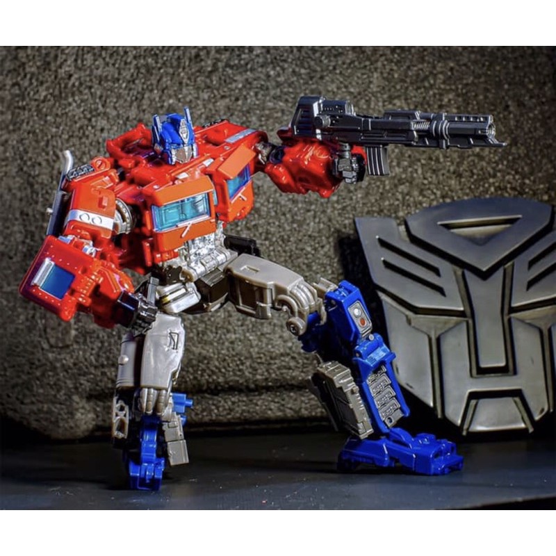 Mainan action figure robot transformers optimus prime truck commander
