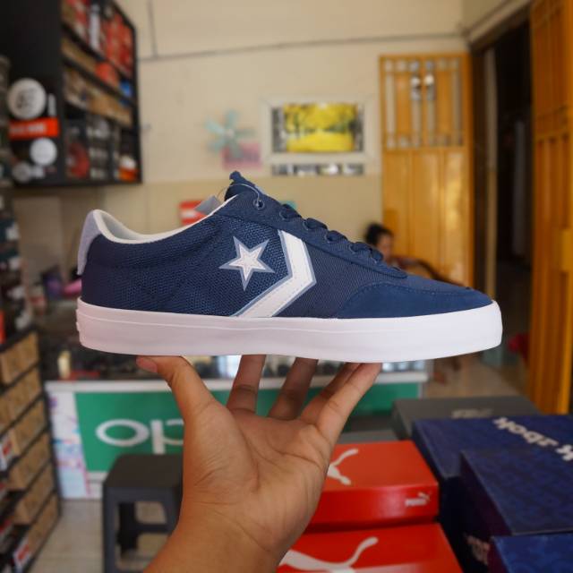 converse courtland navy