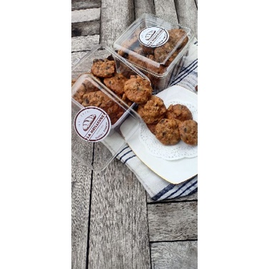 

OAT WALNUT CHOCOLATE CHIP COOKIES 225gr