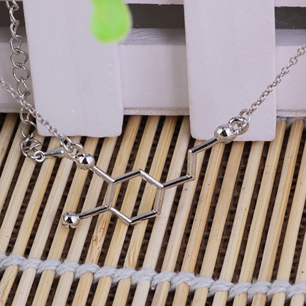 Hu Hu Hu Hu Hu Alat Bantu Pasang Kacamata♡ Kalung Rantai Dengan Liontin Molekul DNA Serotonin Dopamine Acetylcholine Biochemistry