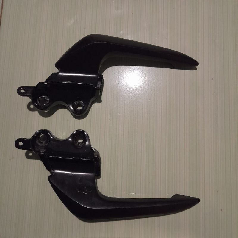 BEHEL BEGEL PLANGER JOK BELAKANG CB150 R Led CB150 R Facelit Ori