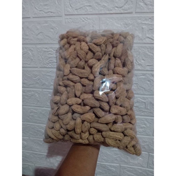 

kacang kulit sangrai 1000gr